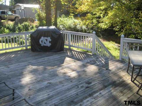 706 Lindley Dr, Durham, NC 27703 photo 6