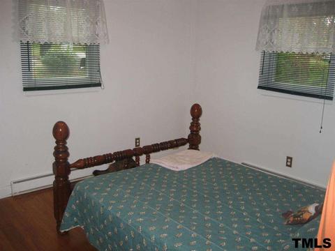 706 Lindley Dr, Durham, NC 27703 photo 11