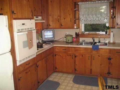 706 Lindley Dr, Durham, NC 27703 photo 14