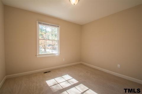 609 E Park St, Cary, NC 27511 photo 9