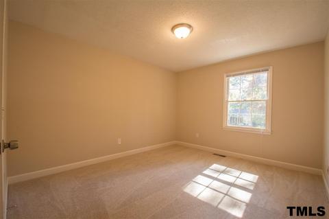 609 E Park St, Cary, NC 27511 photo 8