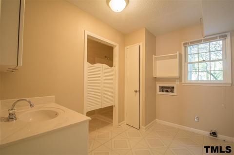 609 E Park St, Cary, NC 27511 photo 10