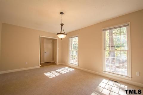 609 E Park St, Cary, NC 27511 photo 3