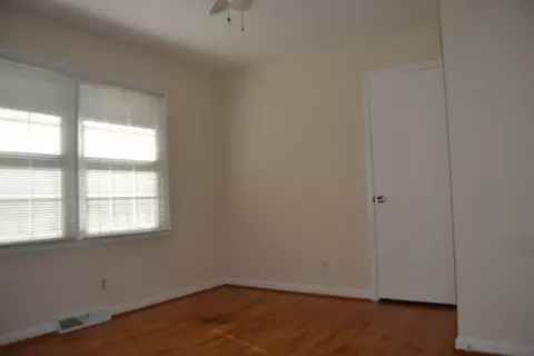 3818 Hamlin Rd, Durham, NC 27704 photo 4