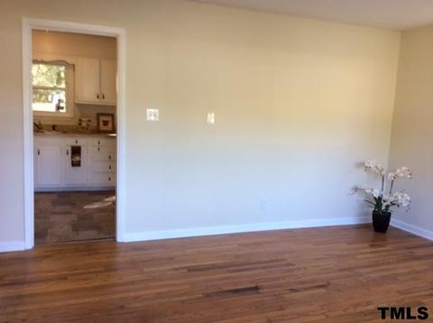 818 Justice St, Durham, NC 27704 photo 3