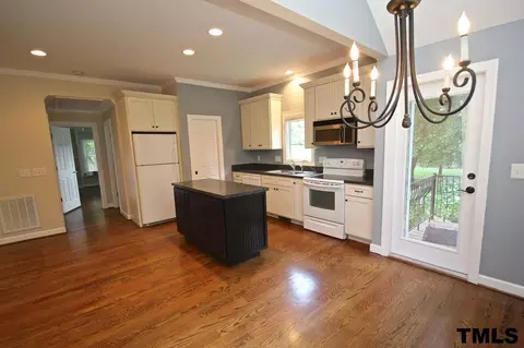 6609 Deerview Dr, Raleigh, NC 27606 photo 16