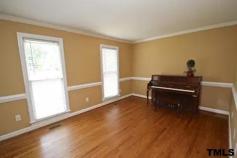 6609 Deerview Dr, Raleigh, NC 27606 photo 5