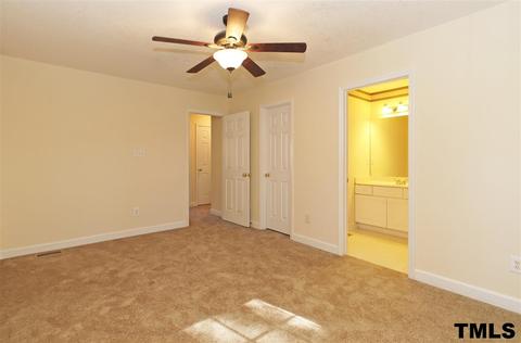 913 Calumet Dr, Durham, NC 27704 photo 13