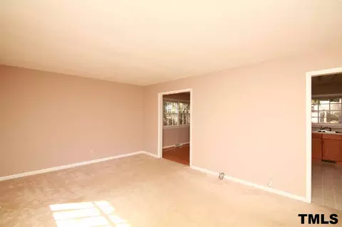 411 E Rowan St, Raleigh, NC 27609 photo 4