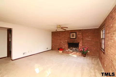 411 E Rowan St, Raleigh, NC 27609 photo 12