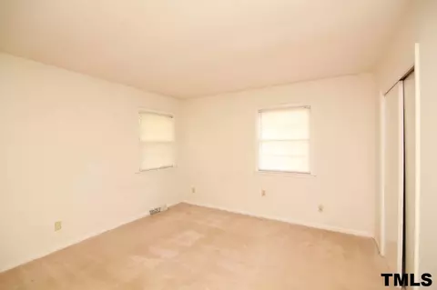 411 E Rowan St, Raleigh, NC 27609 photo 25