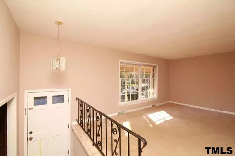 411 E Rowan St, Raleigh, NC 27609 photo 5
