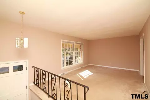 411 E Rowan St, Raleigh, NC 27609 photo 6