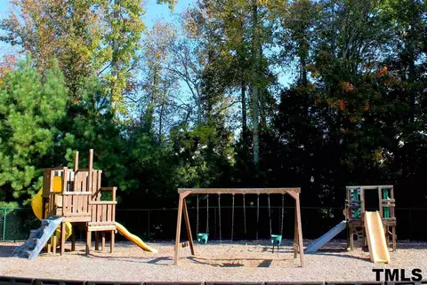 2824 Bombay Dr, Durham, NC 27703 photo 24