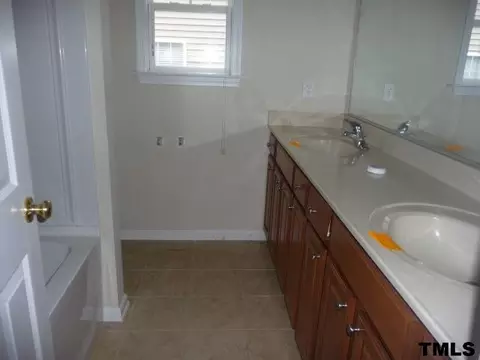 101 Brook Chase Ln, Durham, NC 27705 photo 14