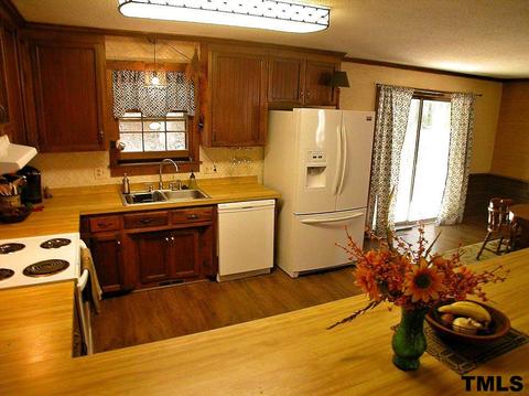 4305 Pickwick Dr, Raleigh, NC 27613 photo 9