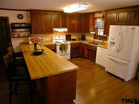 4305 Pickwick Dr, Raleigh, NC 27613 photo 8