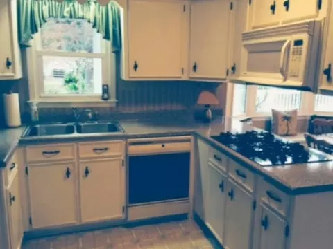 212 W Stevens St, Smithfield, NC 27577 photo 6