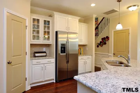 618 Briarcliff St, Apex, NC 27502 photo 7