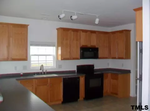 3304 Genlee Dr, Durham, NC 27703 photo 4