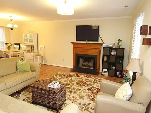 710 Cross Timbers Dr, Durham, NC 27713 photo 2