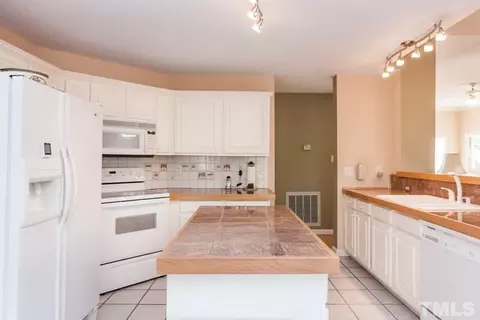 216 Firetree Ln, Cary, NC 27513 photo 11