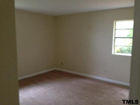 2526 Glendale Ave, Durham, NC 27704 photo 5