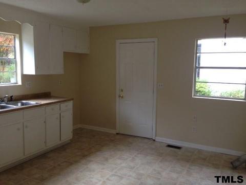 2526 Glendale Ave, Durham, NC 27704 photo 4
