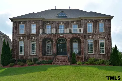 2126 Crigan Bluff Dr, Cary, NC 27513 photo 1