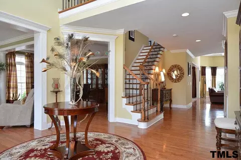 2126 Crigan Bluff Dr, Cary, NC 27513 photo 3