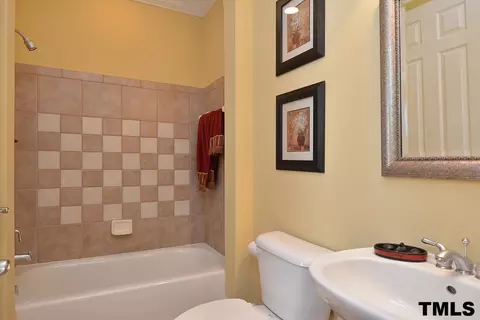 2126 Crigan Bluff Dr, Cary, NC 27513 photo 9