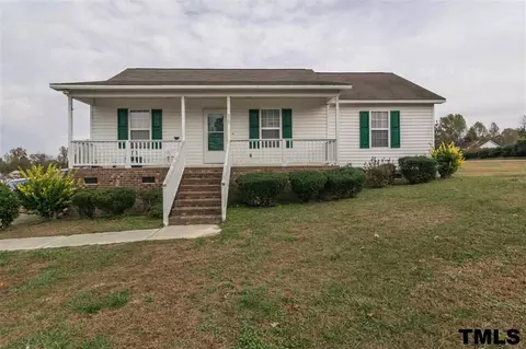 310 Old Roberts Rd, Benson, NC 27504 photo 3