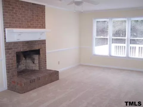 17 Sanders Rd, Benson, NC 27504 photo 2