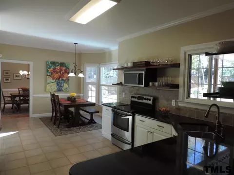 103 Tower Hamlet Dr, Cary, NC 27518 photo 8