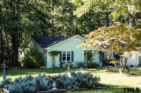 8305 Pinecrest Rd, Raleigh, NC 27613 photo 2