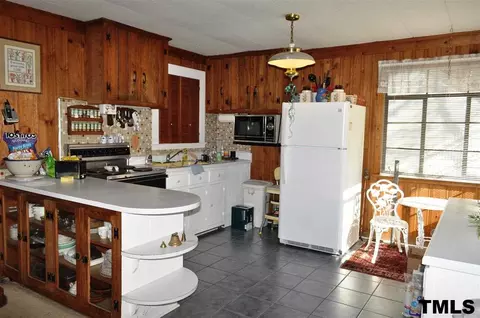 3121 Cheek Rd, Durham, NC 27704 photo 5