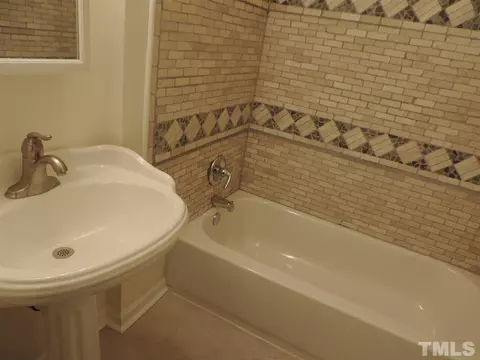 1337 Clinton Rd, Durham, NC 27703 photo 10