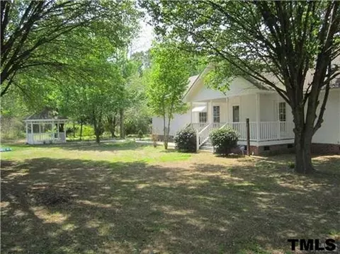 150 Cavenaugh Rd, Dunn, NC 28334 photo 2