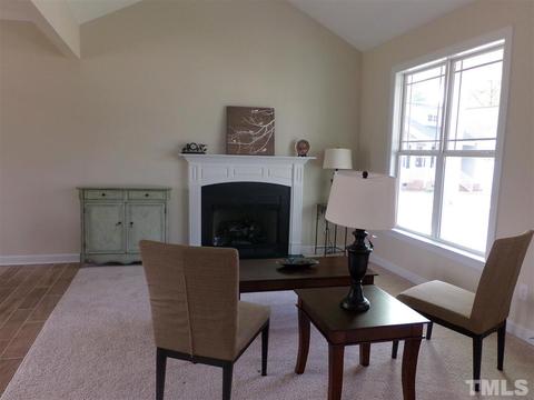 42 Quebec Dr, Selma, NC 27576 photo 2