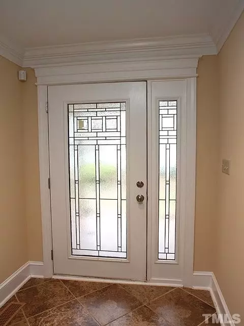 209 Wind Ln, Cary, NC 27518 photo 3