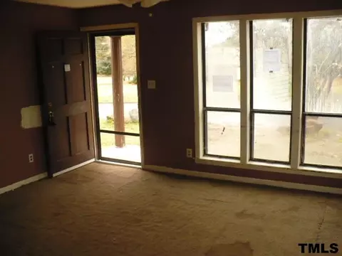 639 E Pne, Wake Forest, NC 27587 photo 2
