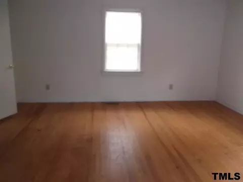 1260 Pointer St, Roxboro, NC 27573 photo 7