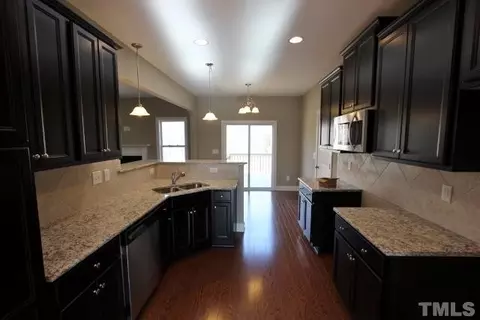 20 Junewood Ln, Youngsville, NC 27596 photo 4