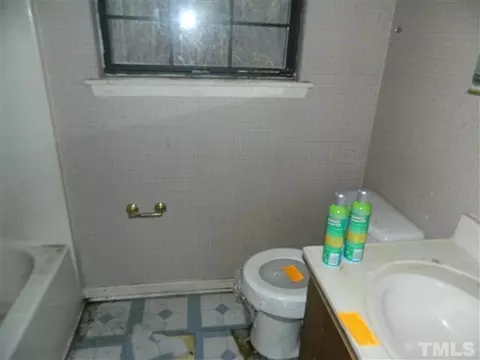 1309 Deer Run, Durham, NC 27704 photo 2