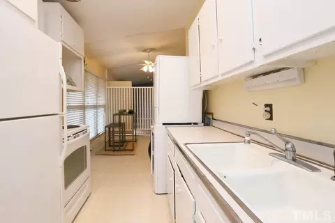 1605 Greenleaf St, Durham, NC 27701 photo 8