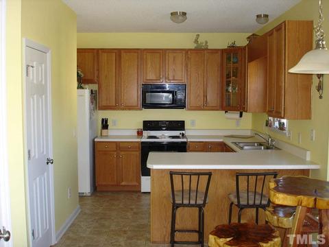 100 Constrata Ct, Garner, NC 27529 photo 3