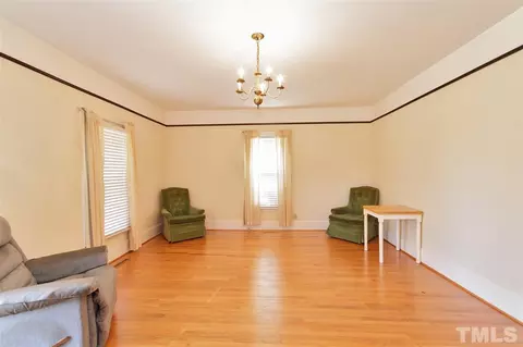 400 E Forrest Dr, Mebane, NC 27302 photo 3