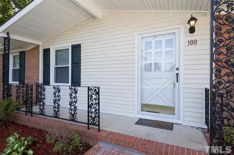 100 King Arthur Trl, Garner, NC 27529 photo 2