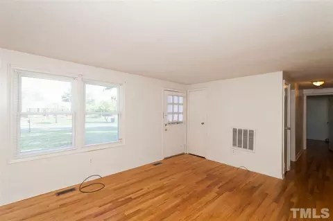 100 King Arthur Trl, Garner, NC 27529 photo 4