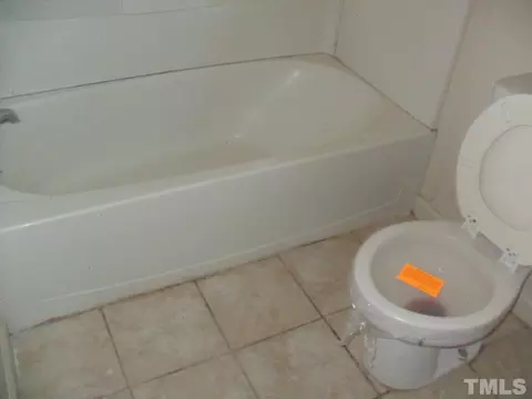 10 Kramer Pl, Durham, NC 27703 photo 5